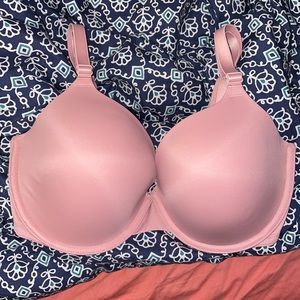 Vs pink tshirt bra